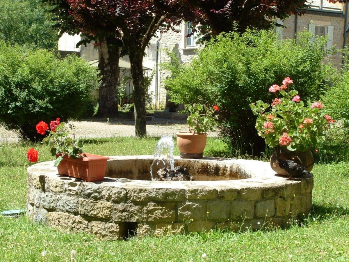 Accueil Du Couvent De Malet Otel Saint-Côme-dʼOlt Dış mekan fotoğraf