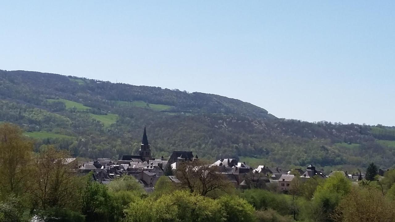 Accueil Du Couvent De Malet Otel Saint-Côme-dʼOlt Dış mekan fotoğraf